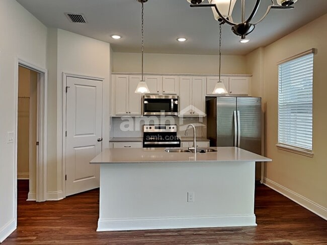 Photo - 6042 Little Blf Cir