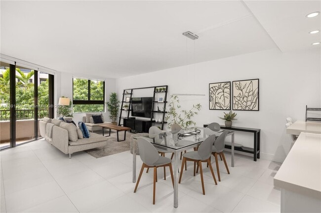 Photo - 101 Crandon Blvd Unit 379