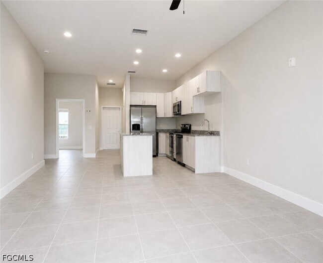 Photo - 3313 SW 8th Pl Unit #205