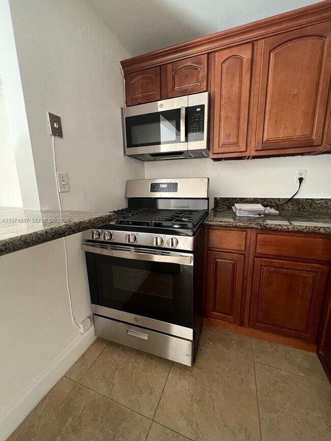 Photo - 1230 W 54th St Unit 211A
