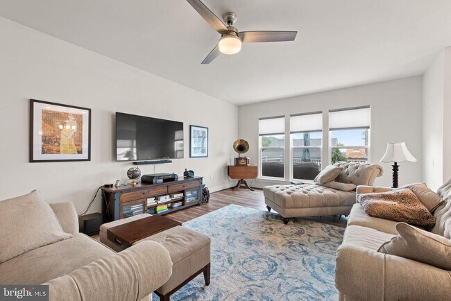 Photo - 1995 Silver Sycamore Ln House