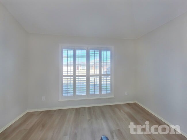 Photo - 4703 Topaz Ln