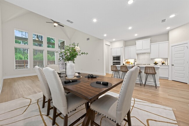 Photo - 24522 Keswick Vly Wy