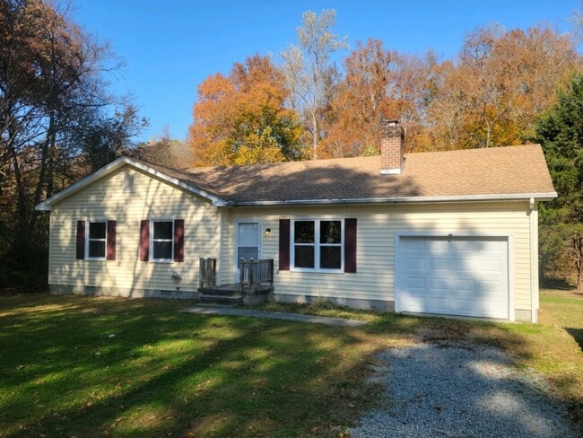 Photo - 1324 Manfield Rd House