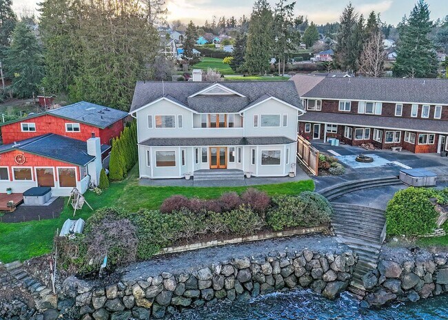 Photo - Kingston Low Bank Waterfront