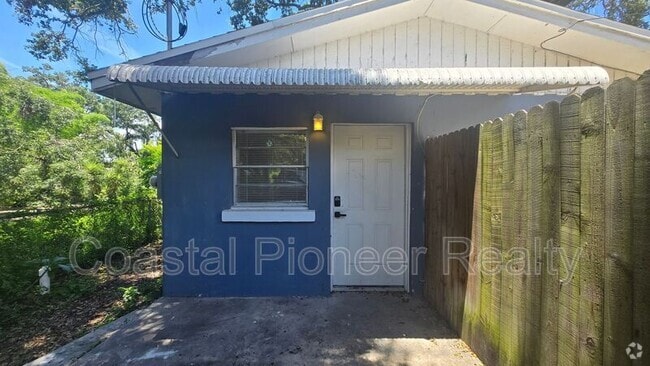 Building Photo - 1308 E 28th Ave Unit B Rental