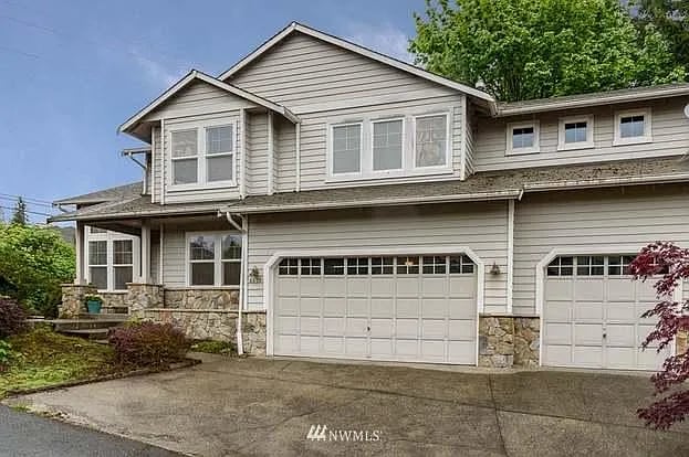 Building Photo - 8419 143rd Ct NE