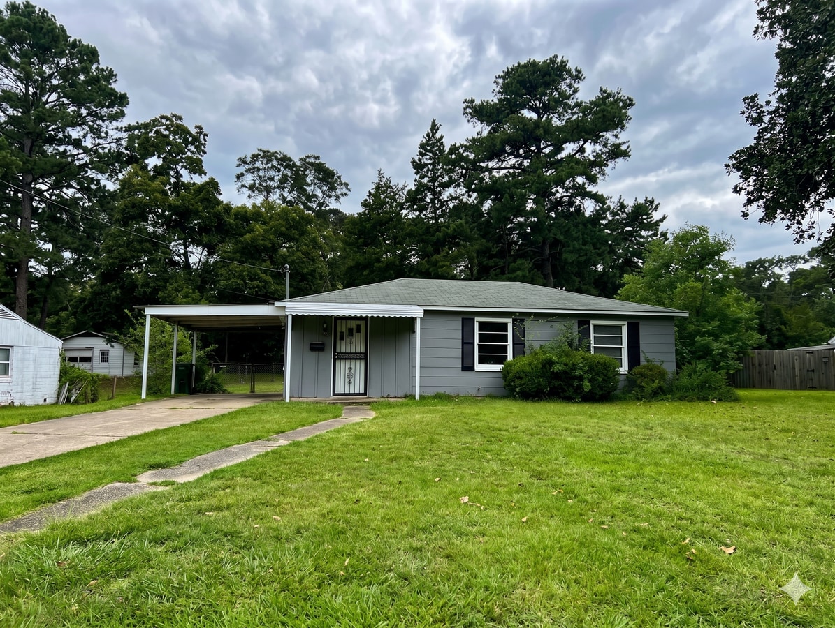 Photo - 1156 Cottondale Rd