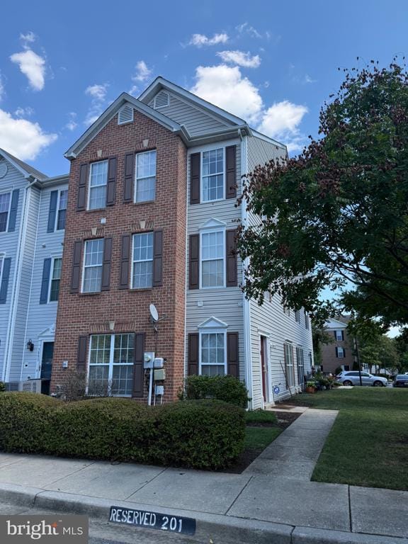 Photo - 3801 Elmcrest Ln