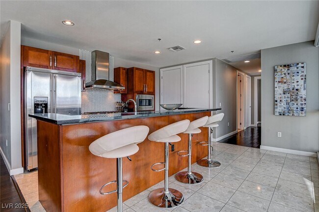 Photo - 4575 Dean Martin Dr Unit 3008