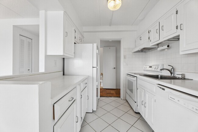 Photo - 1600 Center Ave Unit # 12F