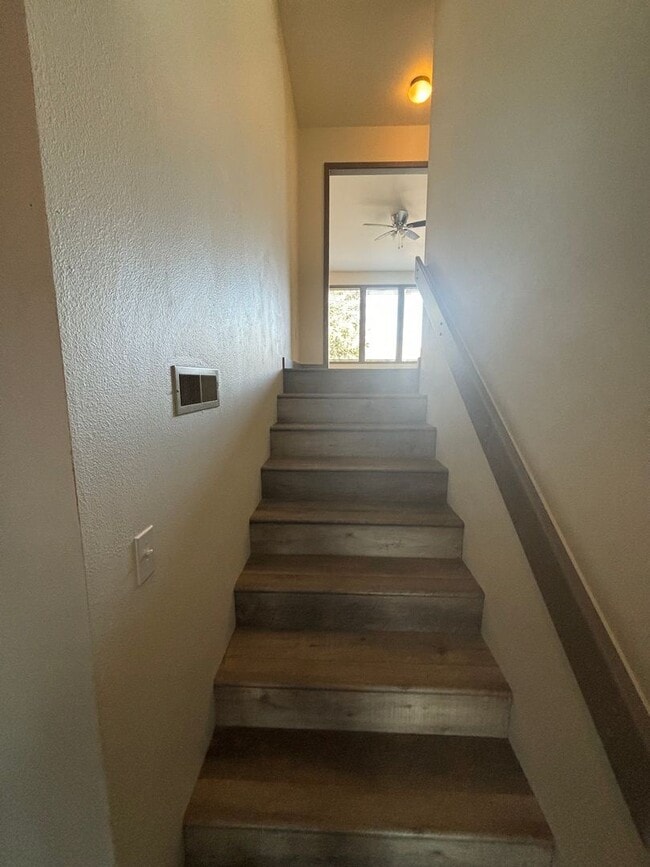 Building Photo - Remodeled Midtown Apartment (APP#244)