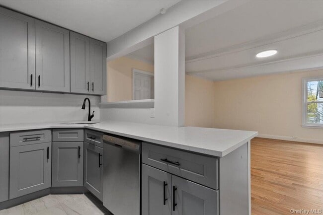 Building Photo - 116 Corlies Ave Unit 2R