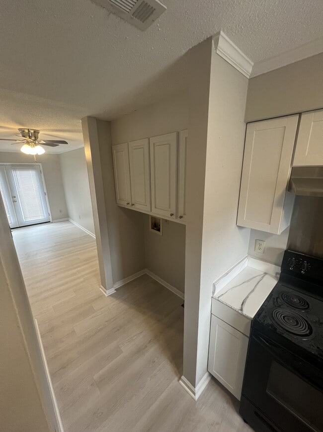 Photo - 716 Verdant Dr