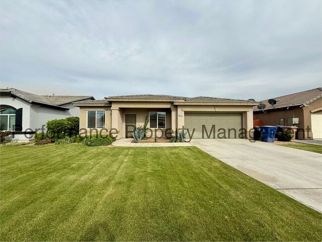 Building Photo - Spacious 4 Bed/2 Bath S Bakersfield Home w/ RBP & $0 Deposit Option