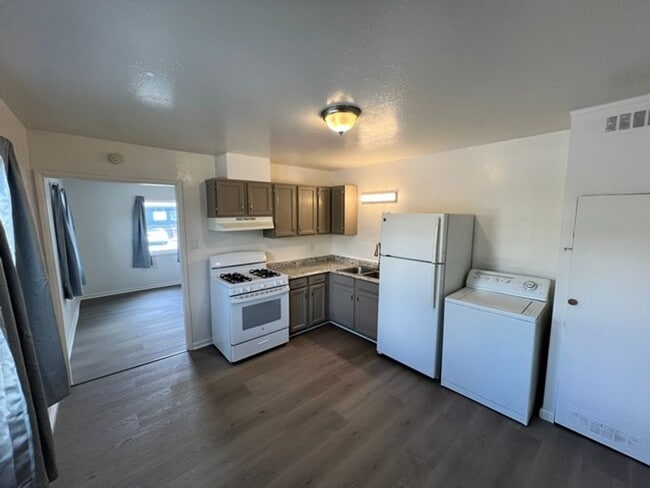 Photo - 344TH-Betschart, Timothy (344/346/348) Unit 344