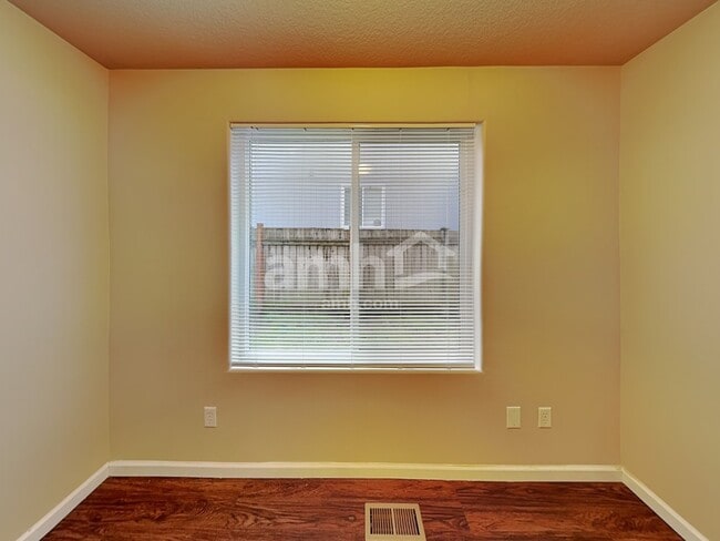 Photo - 37828 Hamilton Ridge Dr