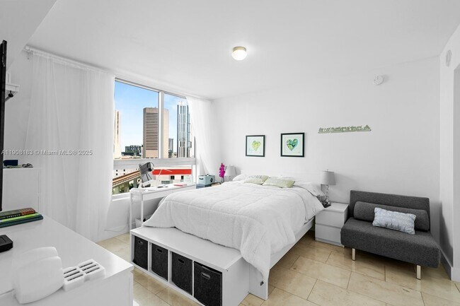 Photo - 90 SW 3rd St Unit 1209