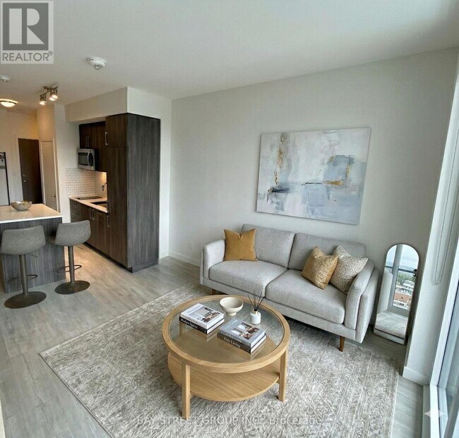 Photo - 576 Front St W Unit 802E