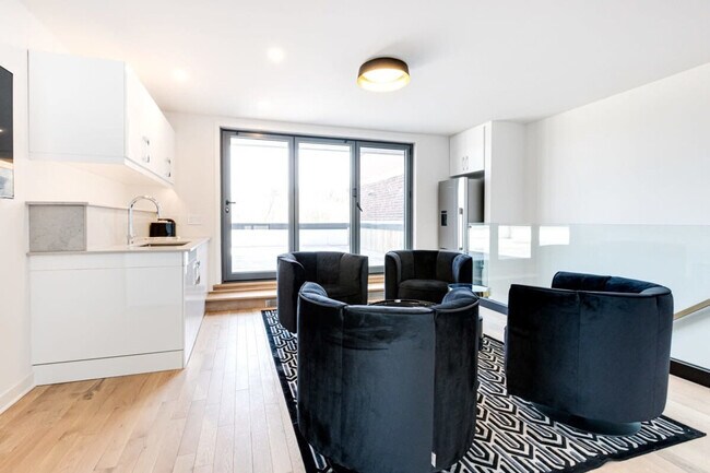 Photo - 403 Avenue du Mont-Royal O Unit FL2-ID1264142P