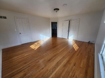 Photo - 354 Ferson Ave