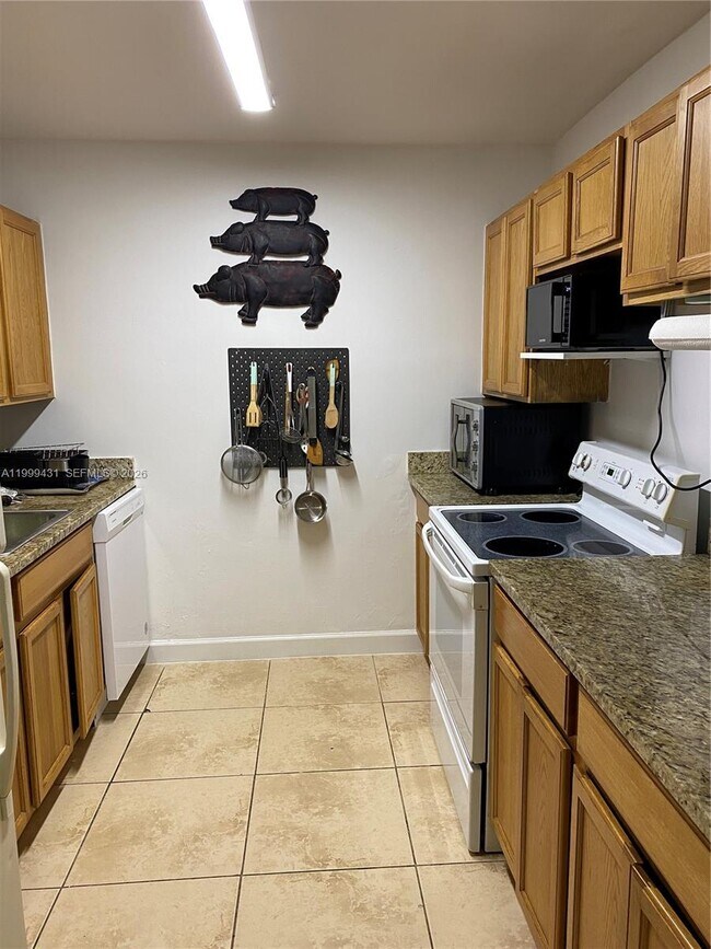 Photo - 1855 NE 121st St Unit 36