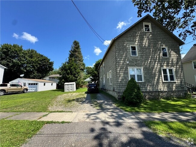 Building Photo - 345 Brewster St Rental