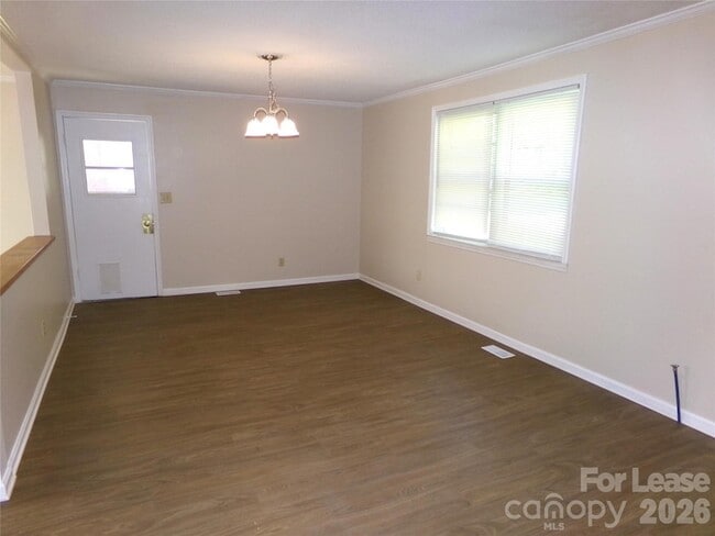 Photo - 169 Danritch Dr