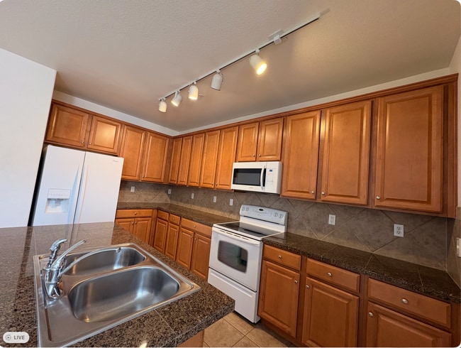 Kitchen - 8490 Canyon Rim Trl