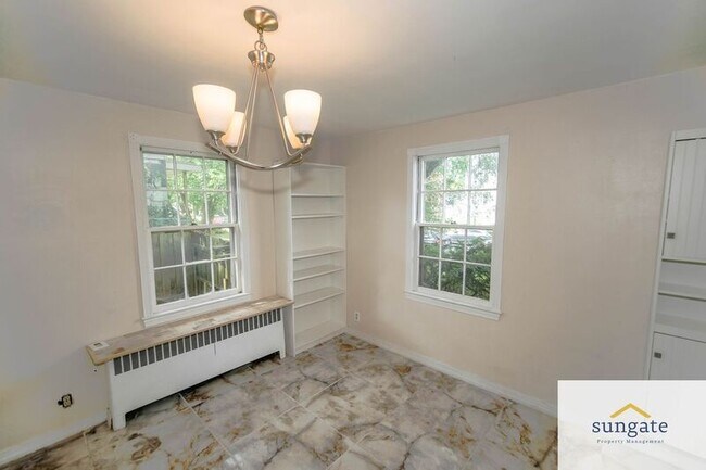 Photo - 7023 Deerfield Rd