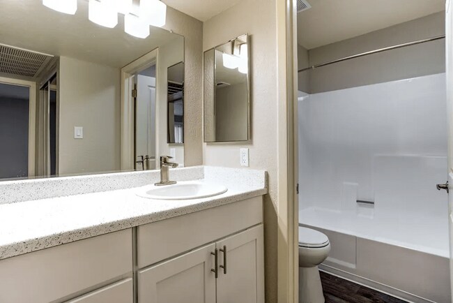 Boulder Creek Apartments