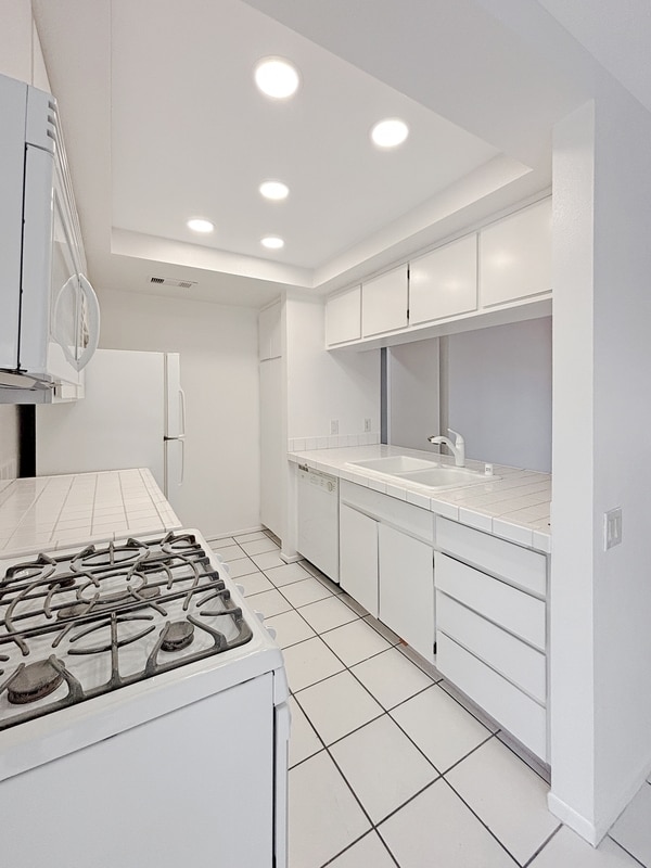 Photo - 63 Lakeview Cir