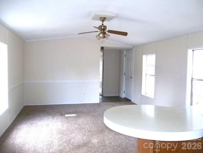 Photo - 146 Thornwood Ln