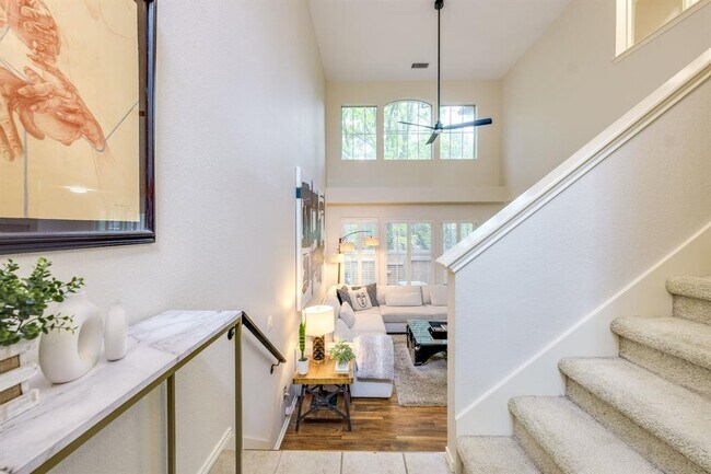 Photo - 4501 Whispering Valley Dr Unidad 3