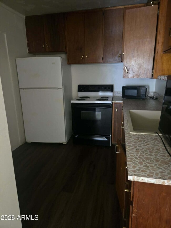 909 N Kadota Ave Unit 1