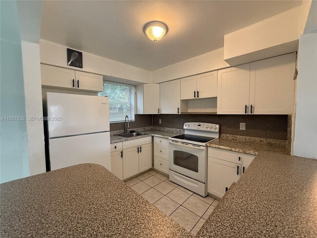 Photo - 301 N 70th Ave