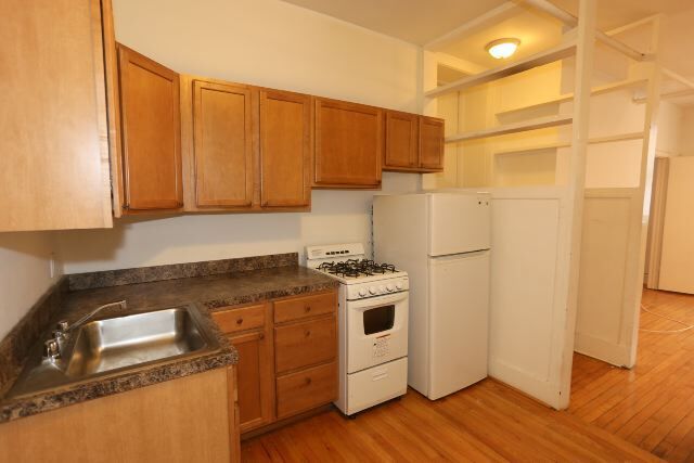 Photo - 734 W Cornelia Ave Unit 6H
