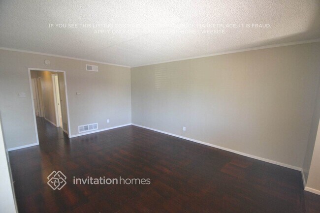 Photo - 533 W 224th St