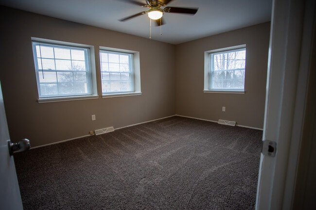 Photo - Oxford Court