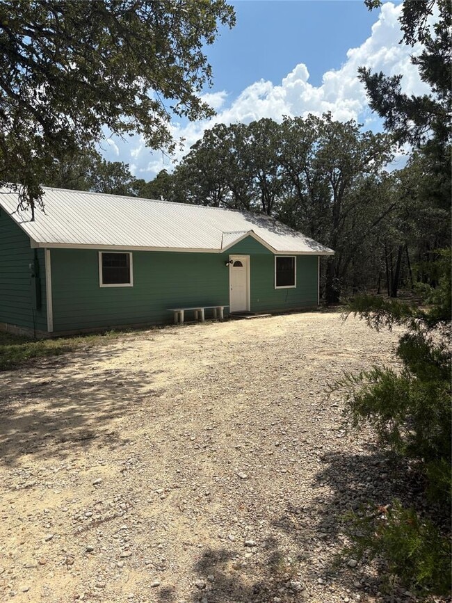 Building Photo - 105 Sendero Blvd