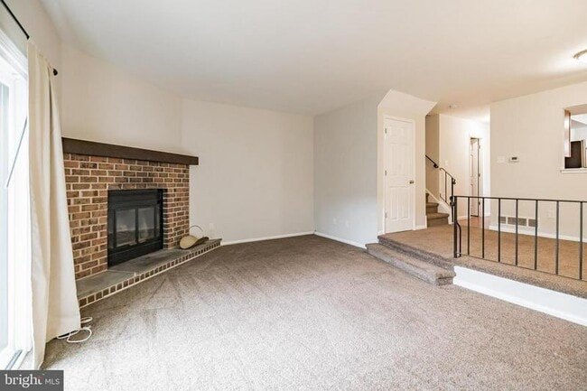 Photo - 994 Beechwood Pl