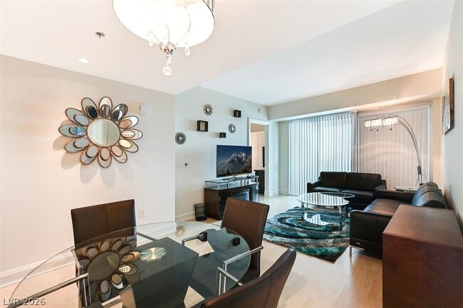 Building Photo - 2700 S Las Vegas Blvd Unit 2107