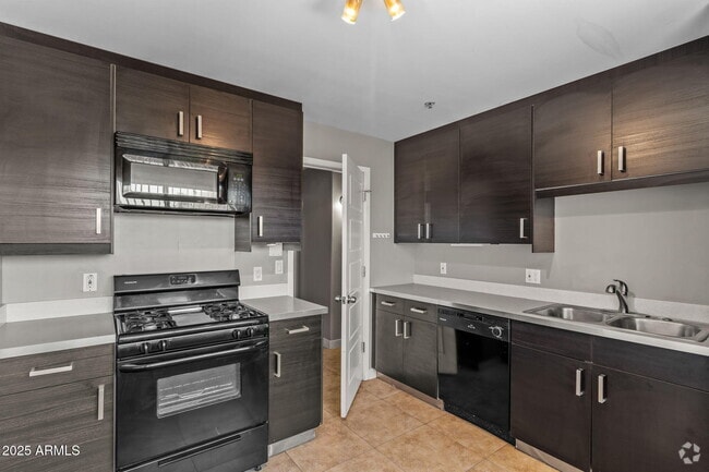 Building Photo - 822 E Montecito Ave Unit 3 Rental