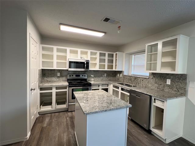Photo - 1621 Collin Dr