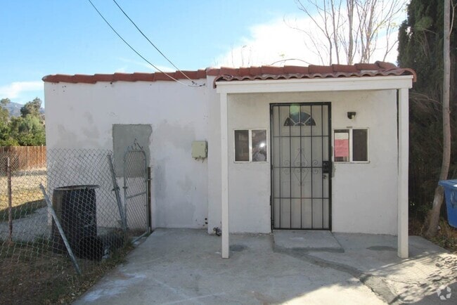 Building Photo - 3945 Severance Ave Unit B Rental