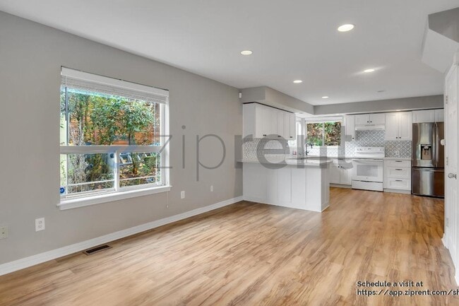 Photo - 25125 Reith Rd