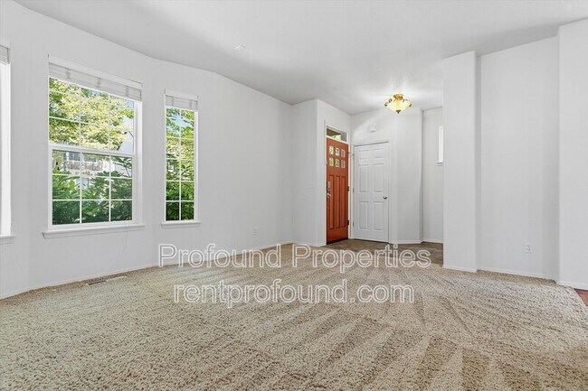 Photo - 1140 SE Tamango St