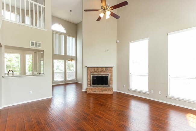 Photo - 3703 Sycamore Ln