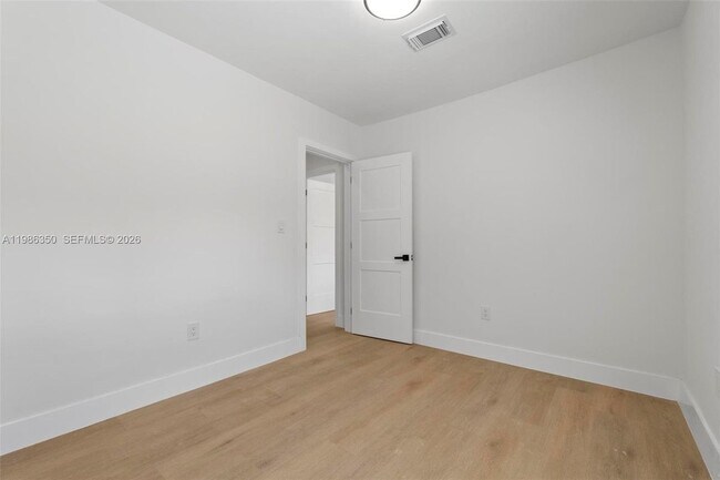 Photo - 1060 NW 35th Ave