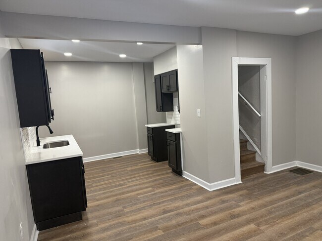 Photo - 12708 Revere Ave